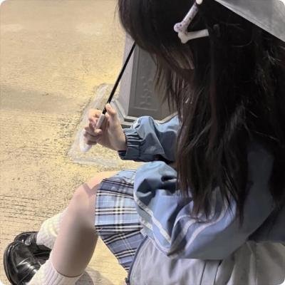 村里来了个直播女神